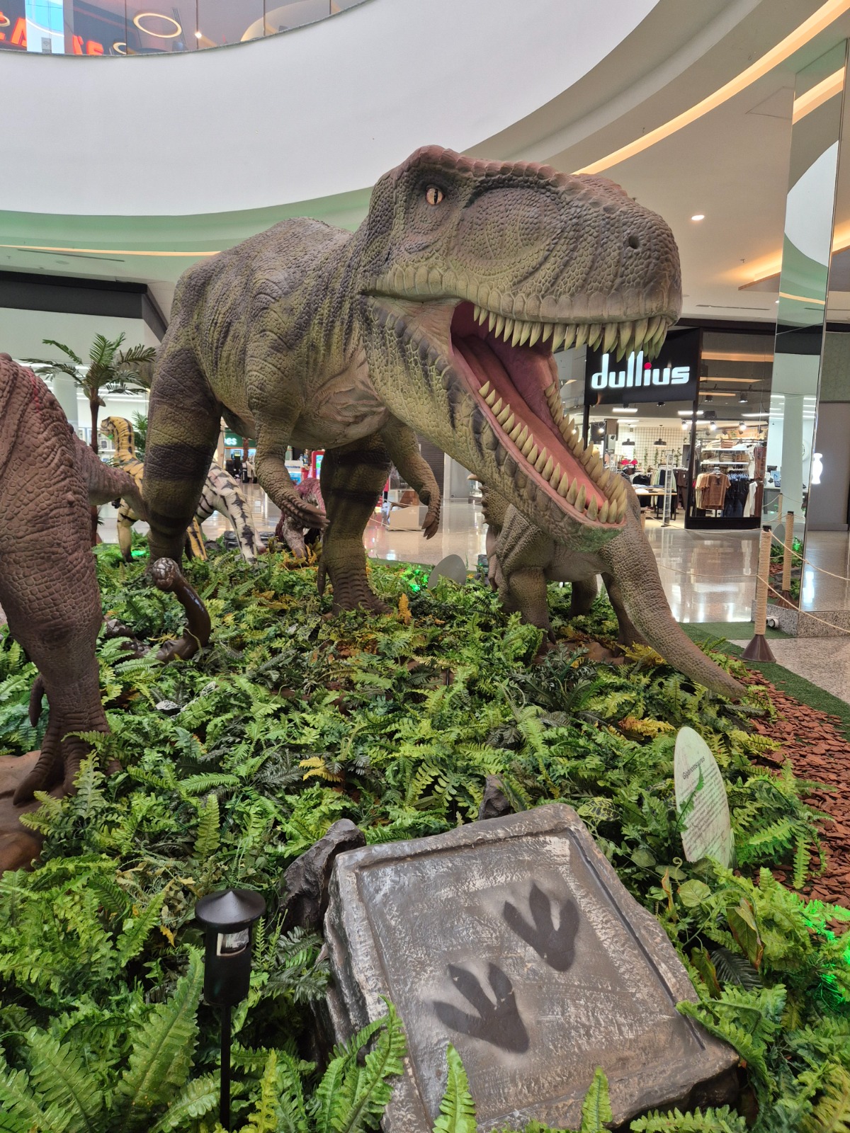 Gigantes Jurássicos é novidade no shopping no Passo Fundo Shopping